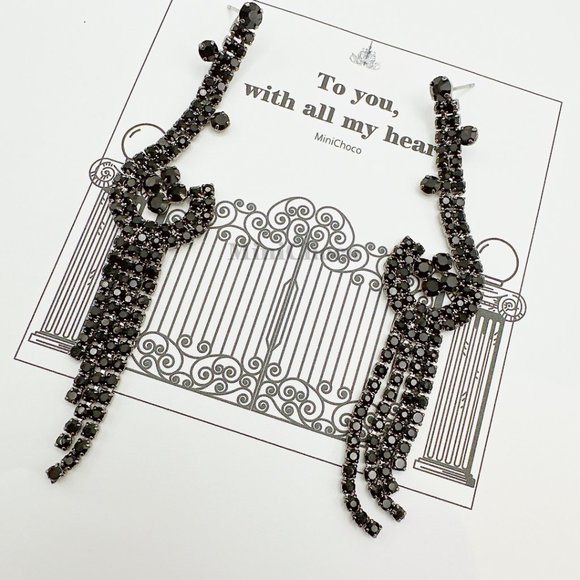 Elegant Black Rhinestone Cluster Long Dangle Tassel Earrings - Picture 6 of 8